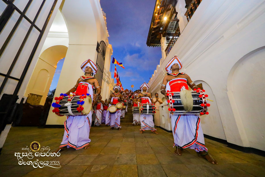 The-Third-Randoli-procession-of-the-Kandy-Esala-Perahera-2023-01